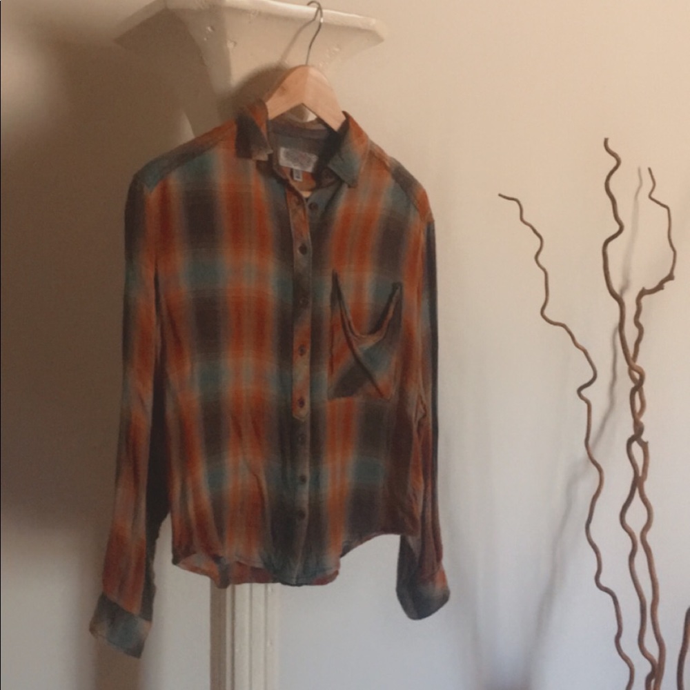 Gradient plaid button up